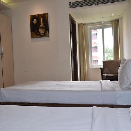Hotel South Regency, Ernakulam Kochi Bagian luar foto