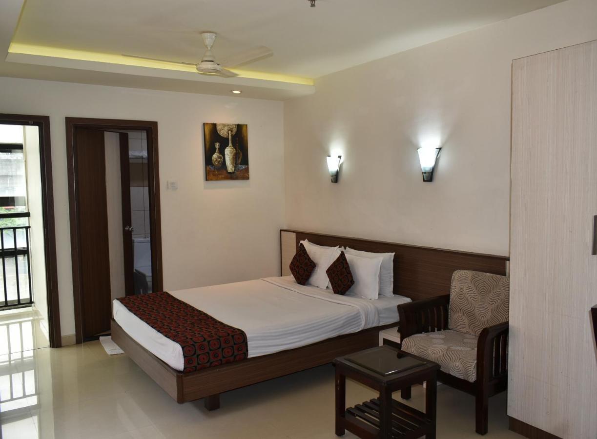 Hotel South Regency, Ernakulam Kochi Bagian luar foto