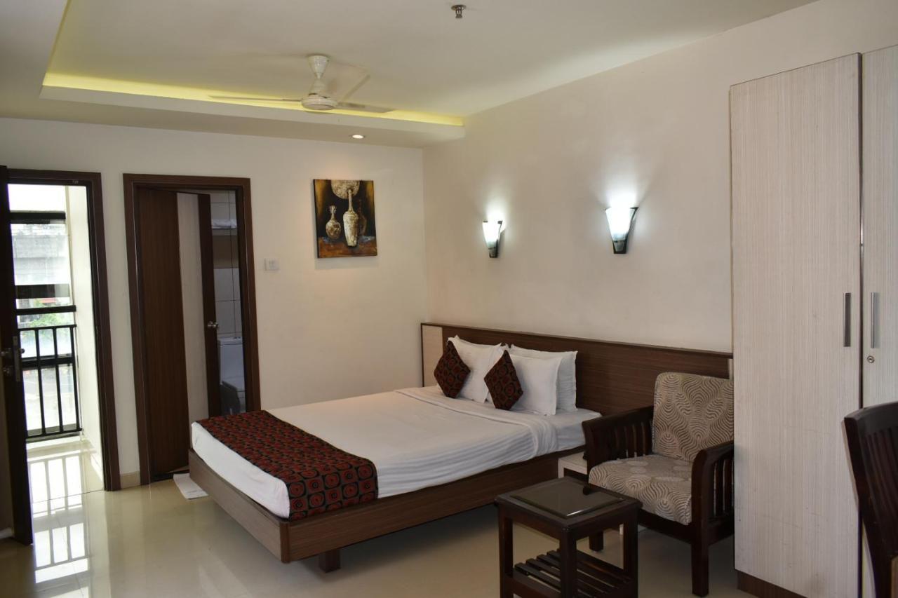 Hotel South Regency, Ernakulam Kochi Bagian luar foto