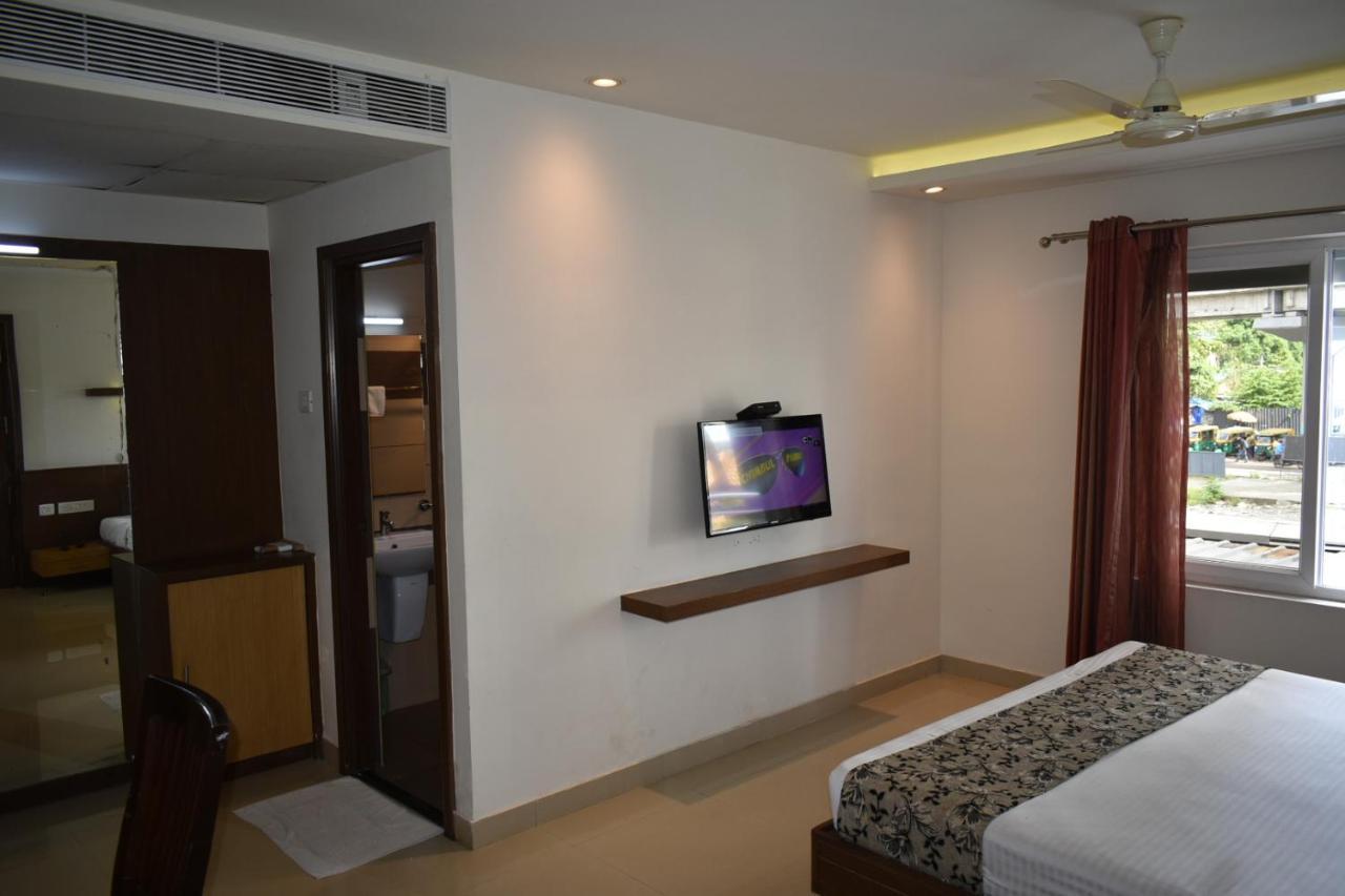Hotel South Regency, Ernakulam Kochi Bagian luar foto