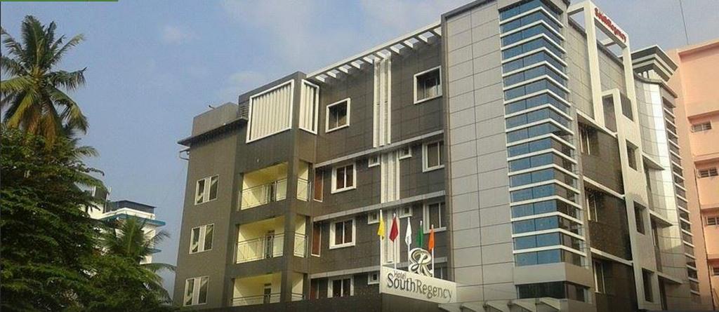 Hotel South Regency, Ernakulam Kochi Bagian luar foto