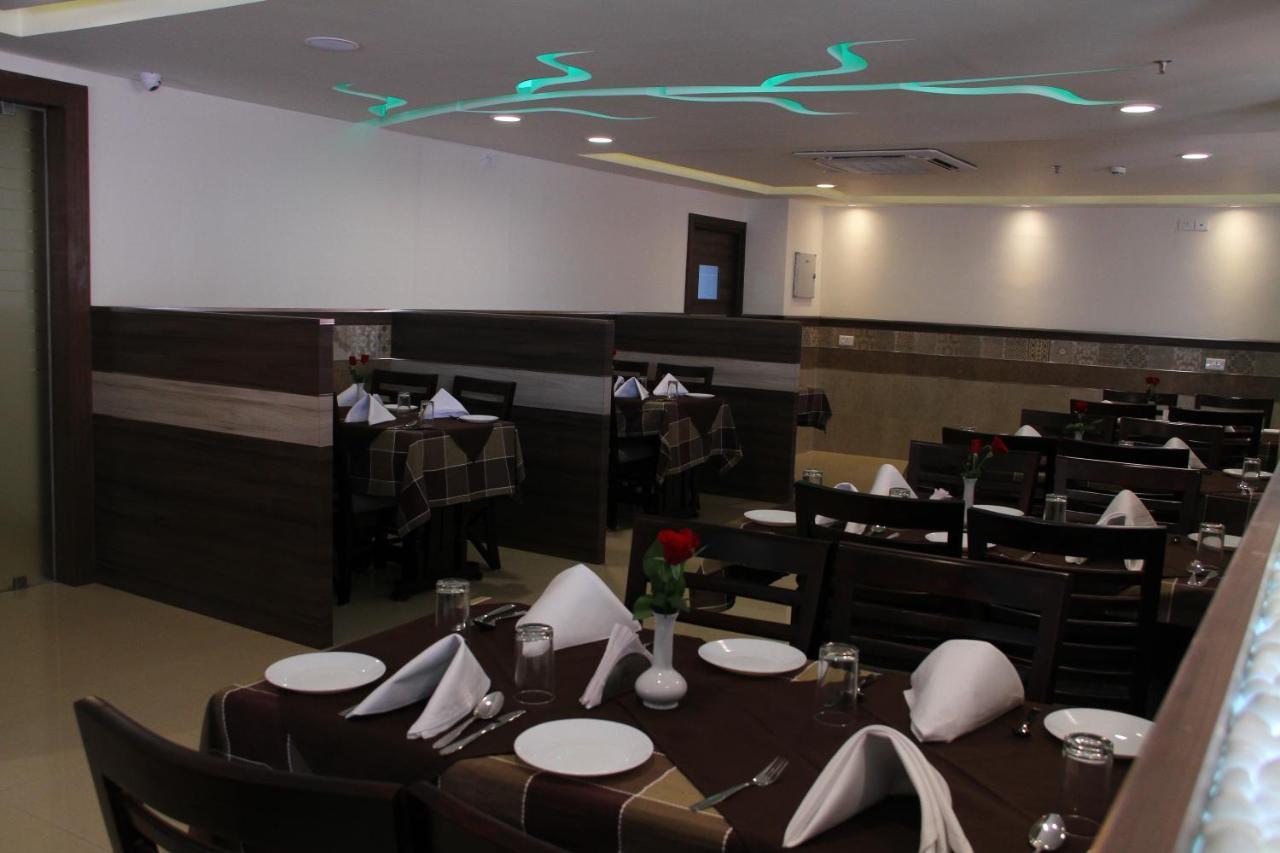 Hotel South Regency, Ernakulam Kochi Bagian luar foto